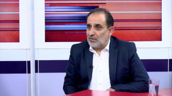 Власть лежит на улице – Арам Арутюнян (видео)